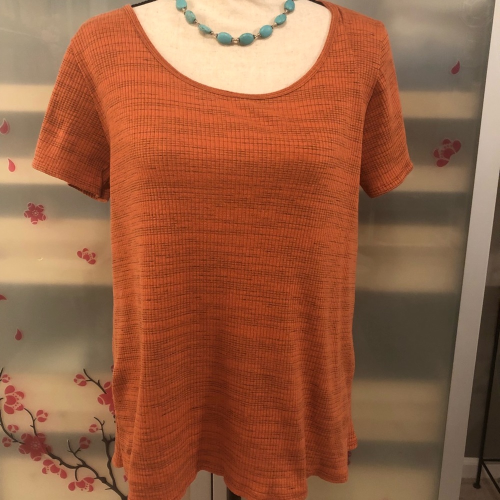 Lularoe Burnt Orange Irma Blouse - M